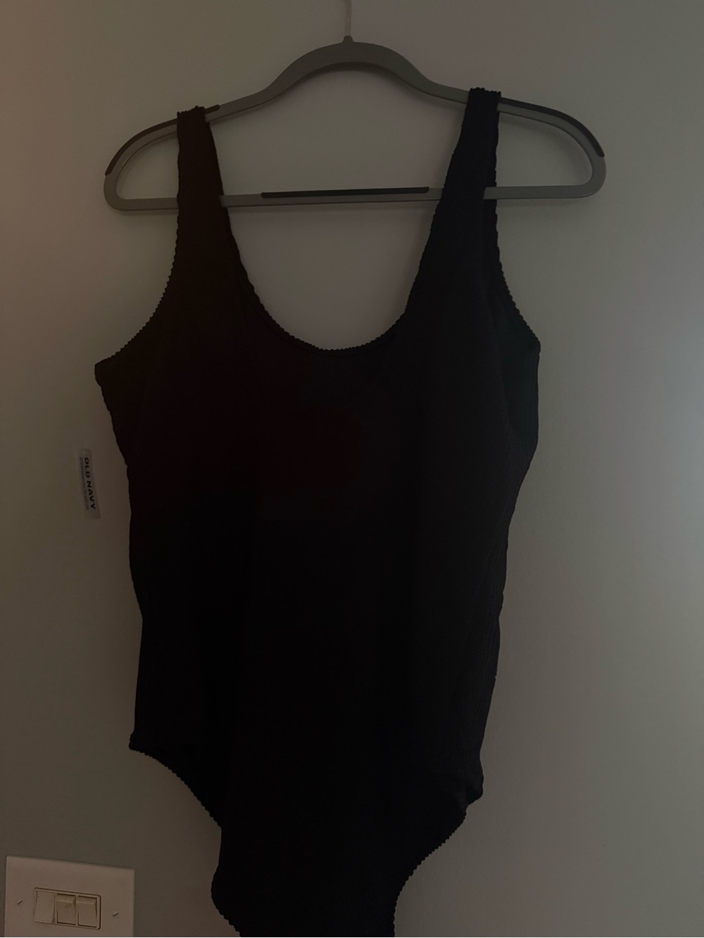 Old Navy Black Ribbed Scoop Neck One-Piece Swimsuit - Picture 3 of 7